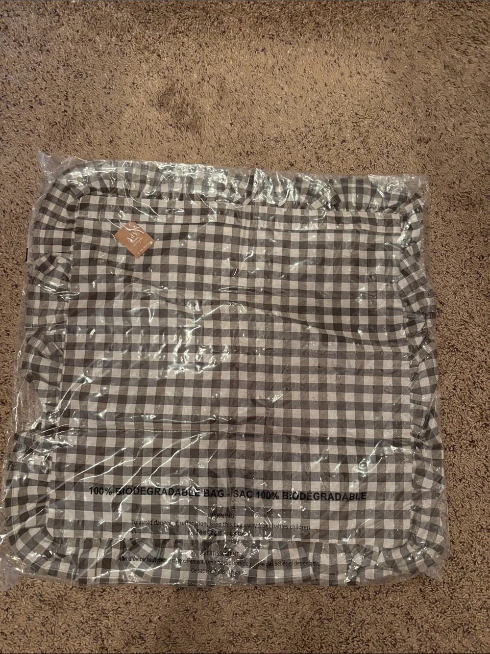 NWT Jilly Box Accents De Ville: Gingham Cushion Cover